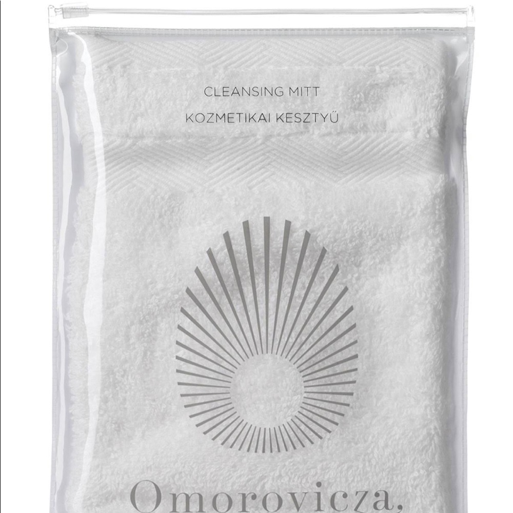OMOROVICZA cleansing mitt NEW!